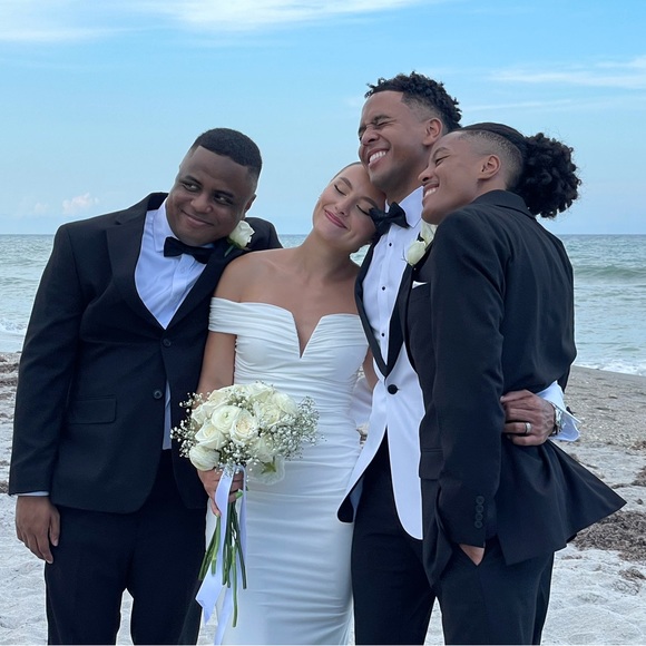 Meet your Posher, Cecilia - Picture 3 of 5